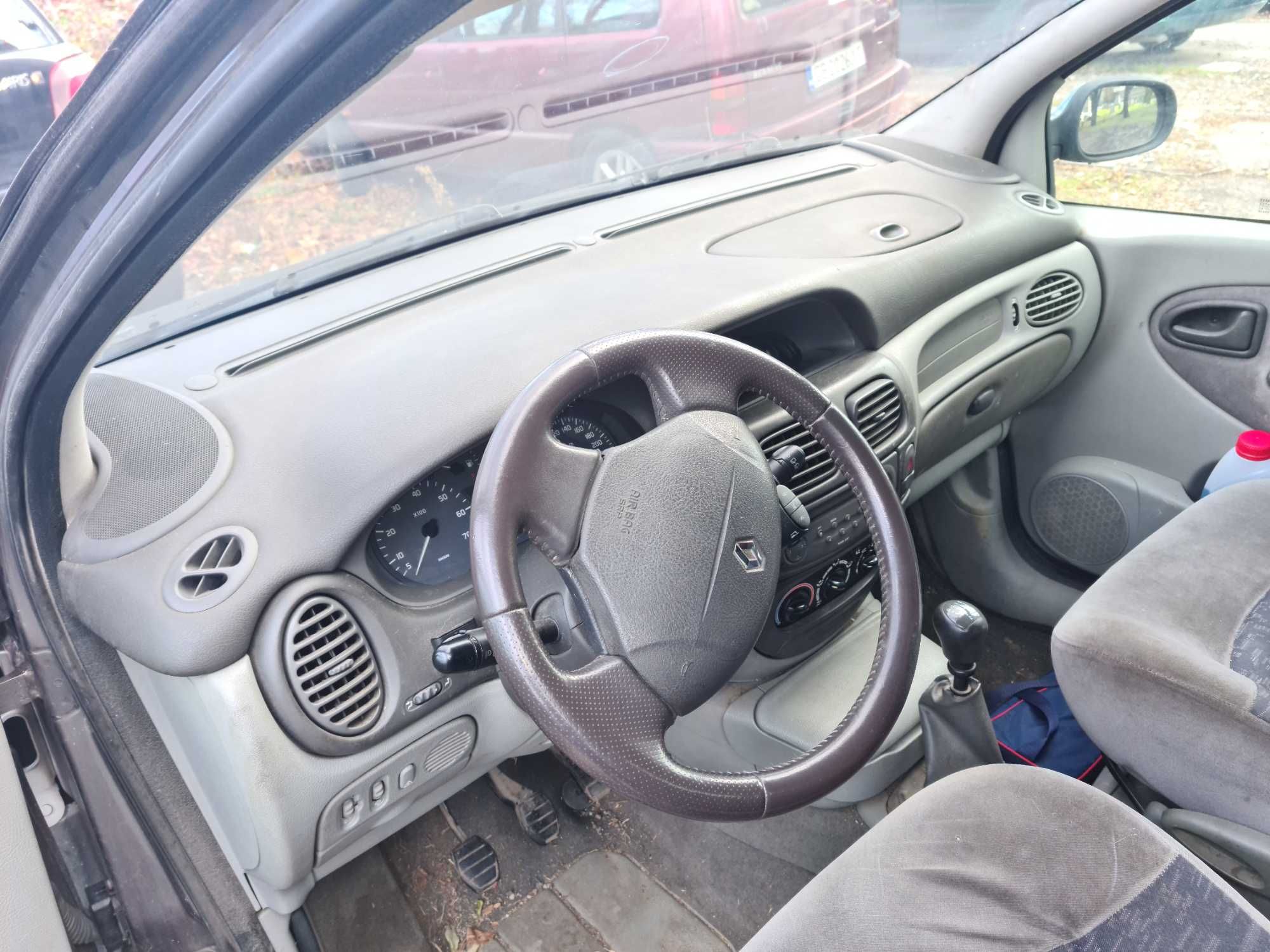 Renault Megane Scenic 1.8, 2001 бензин