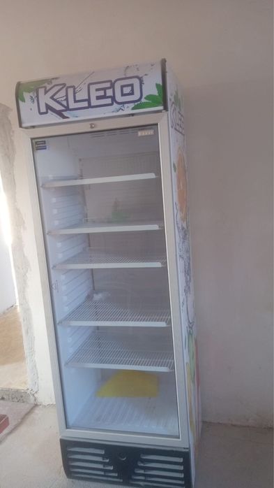 Продам холодильник для магазина очень хорошем состоянии
