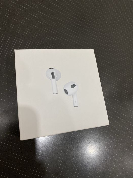 AirPods наушники