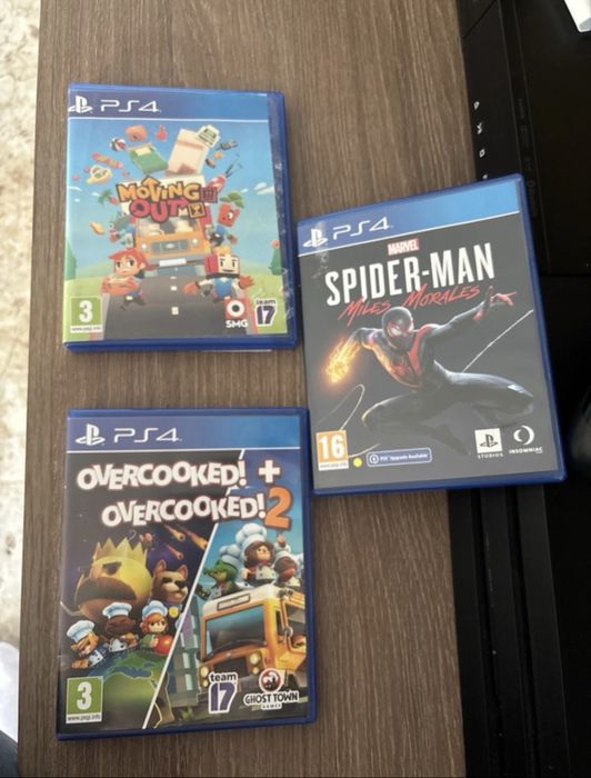 Play Station 4.