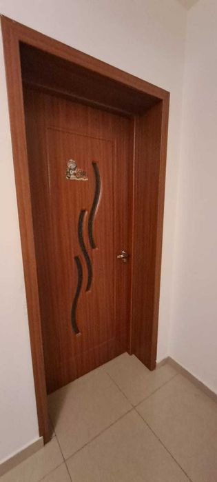 Usi de interior din MDF cu sticla