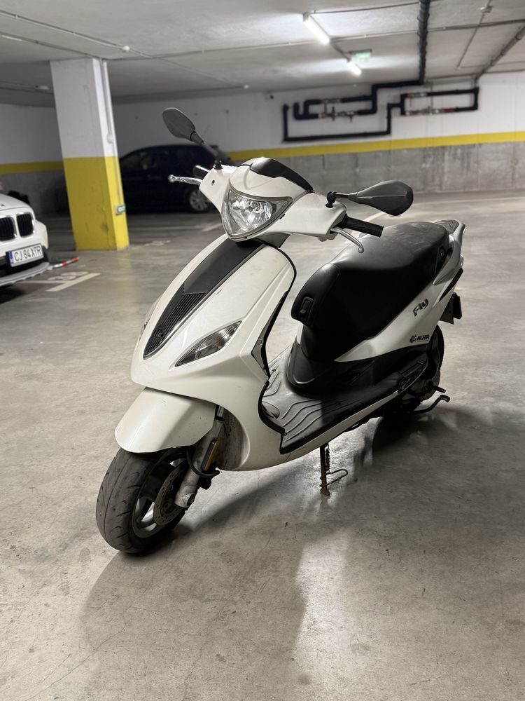 Scooter Piaggy Fly 49 cmc an 2012 550 eur