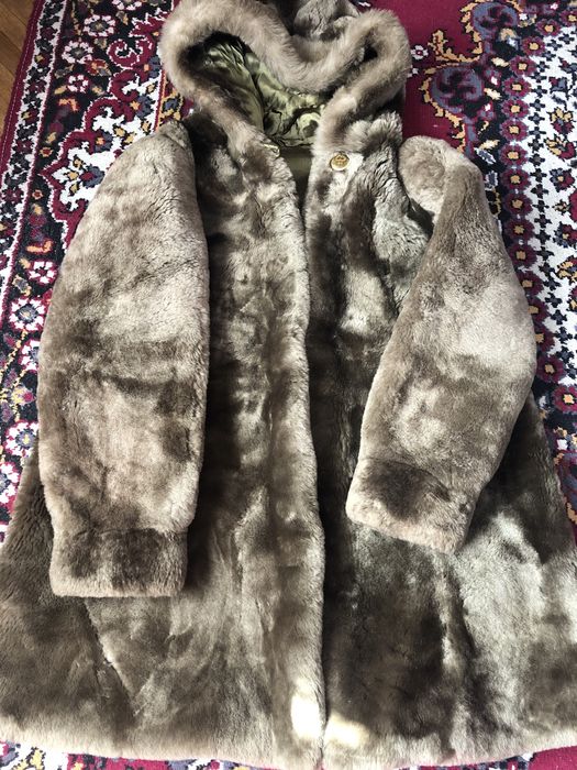 Haina blana naturala nurca super oferta model unicat