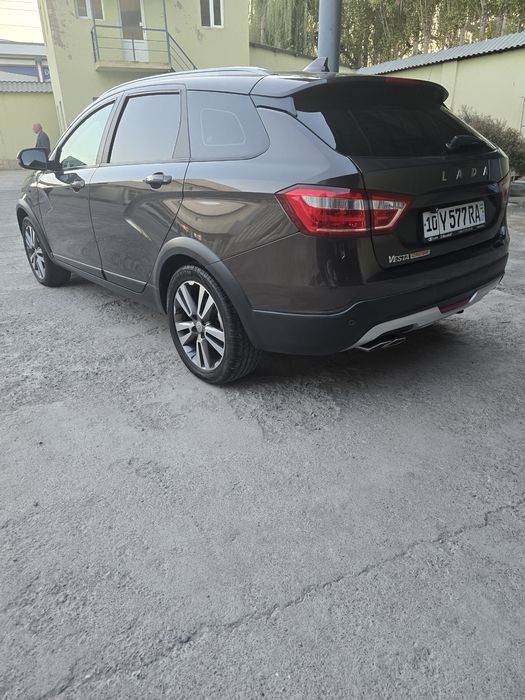 Срочно продаётся Lada Vesta SW Cross 1.6