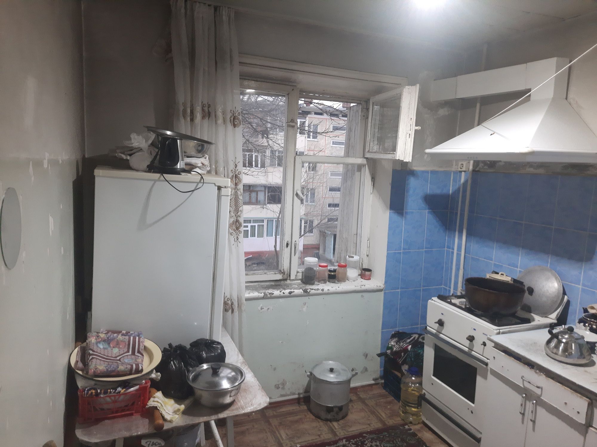 Уй 2 хонали фаргона шахар киргили пеликан центр