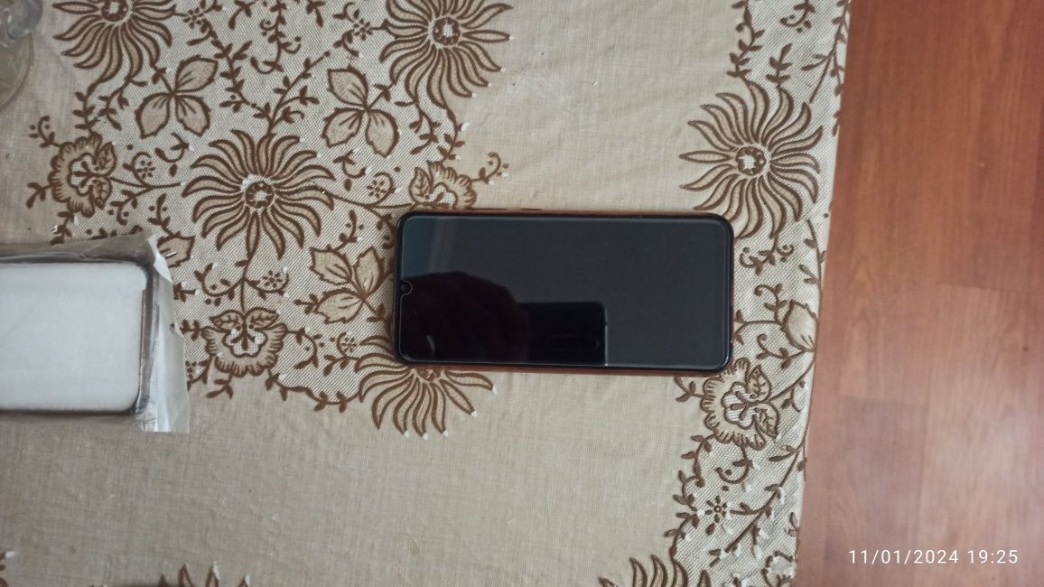 Продавам Huawei y6p