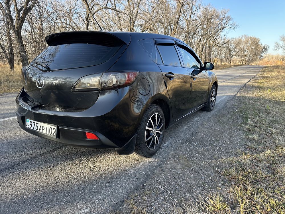 Продам Mazda 3