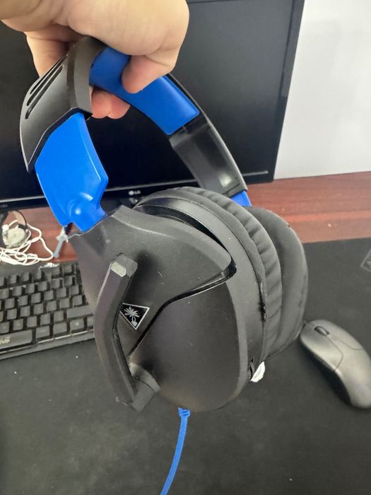 Vand casti turtle beach pentu PS cu cablu