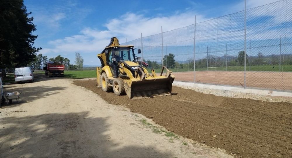 Inchiriez Buldoexcavator