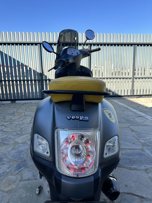 Vând Piaggio Vespa
