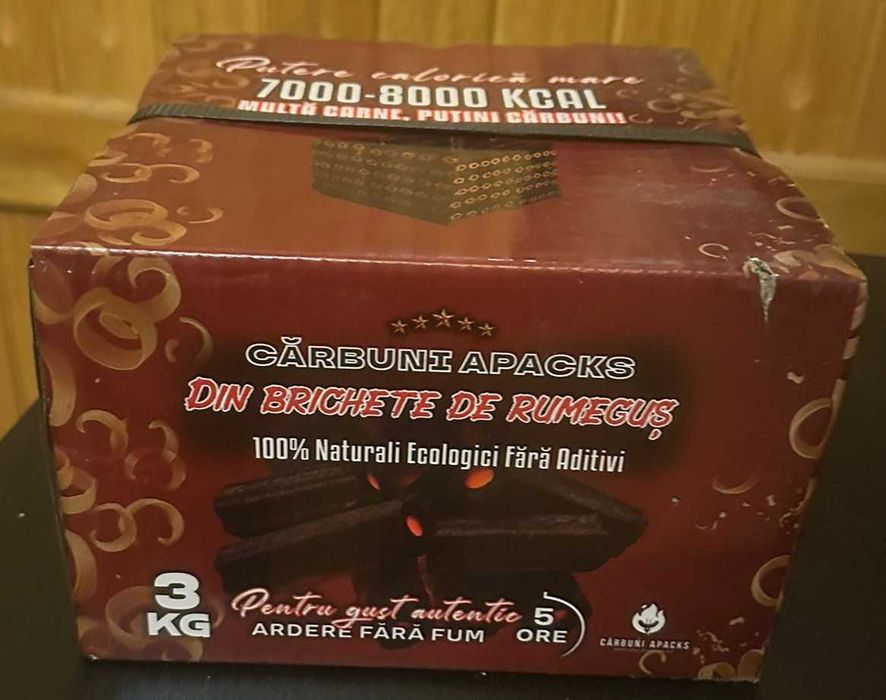 Carbuni Brichetati Lemn Cutii Rosii - 6 cutii de 3kg si 2 cutii lana