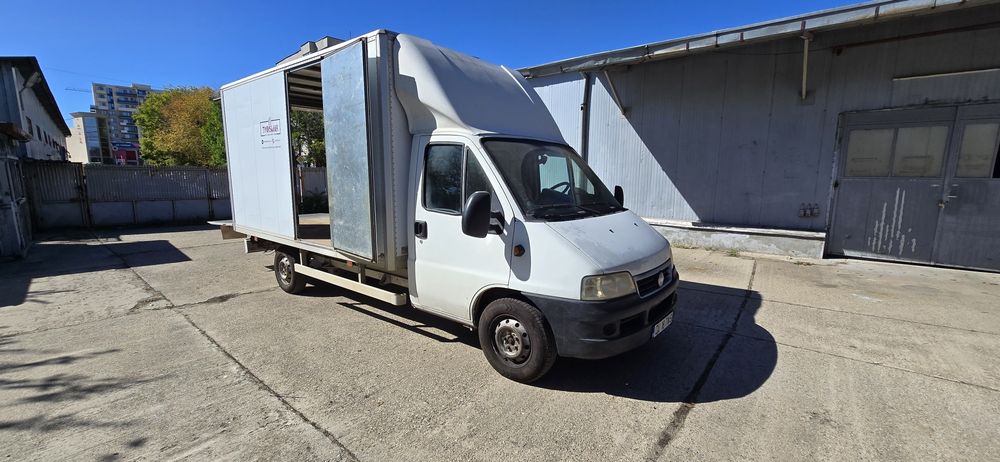 Fiat Ducato box cu lift