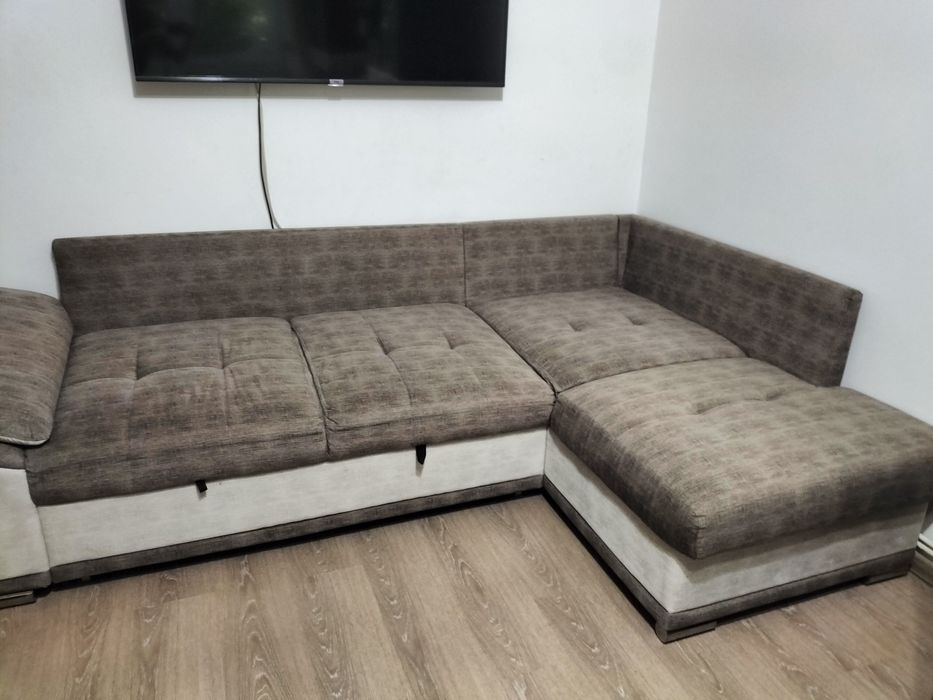 Vând colțar extensibil