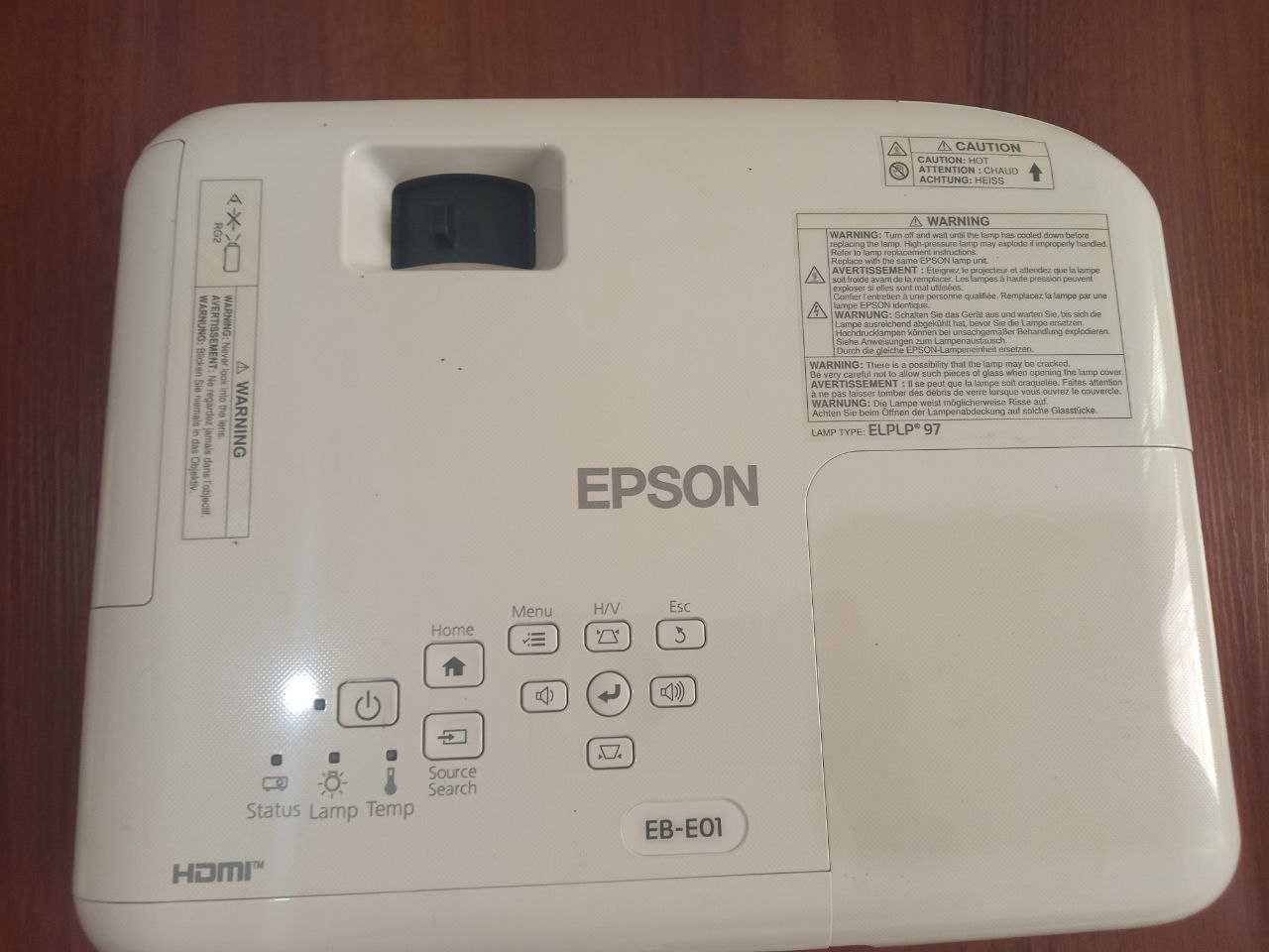 Proektor EPSON EB-E01