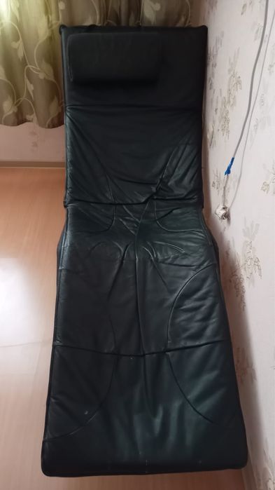 продается лежак.