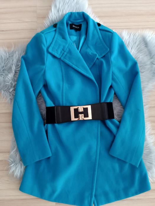 Палто с колан. .