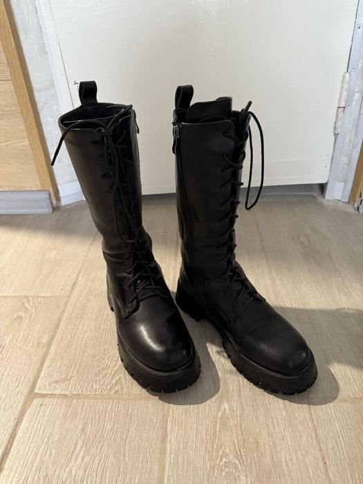 Кожаные ботинки на шнуровке