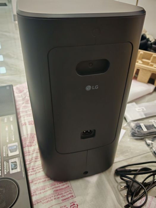 LG Sound bar 3.1 Dolby Atmos Nou