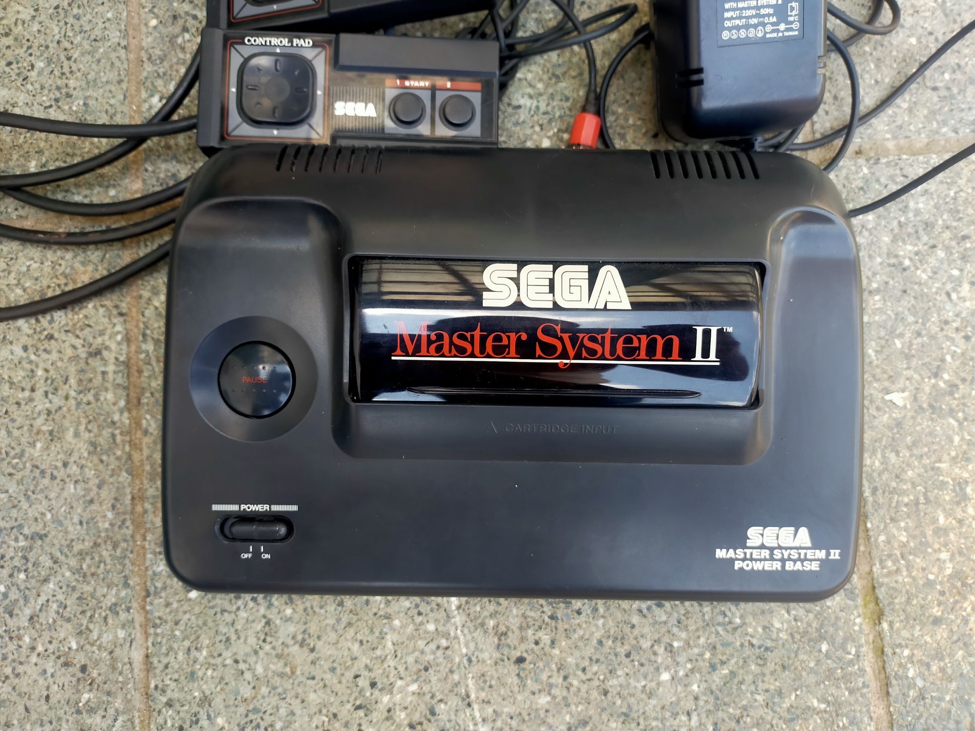Consola Vintage Sega Master System 2 Functionala 2 Gamepad