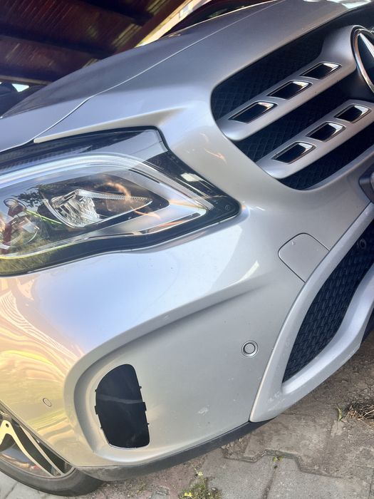 Capac grilã bar de protectie fată Mercedes-Benz GLA