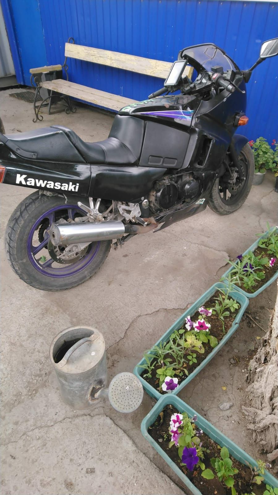 Мотоцикл kawasaki gpx 600