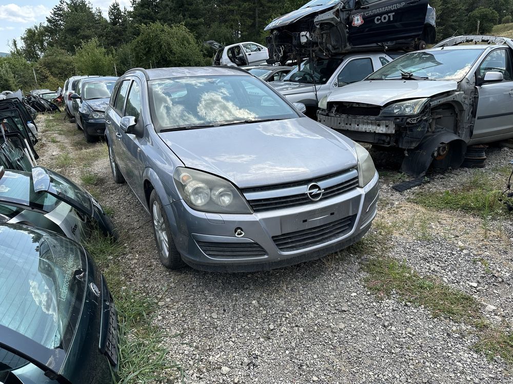 Opel Astra 1.7 cdti НА ЧАСТИ