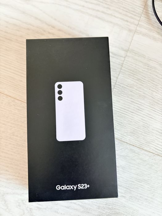 Телефон Samsung 23+