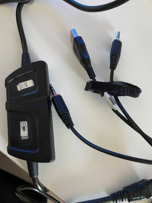 Casti gaming Gamdias HEBE E1 RGB ca noi