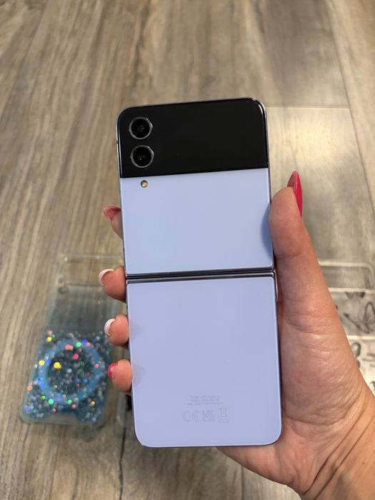 Смартфон Samsung galaxy z flip 4
