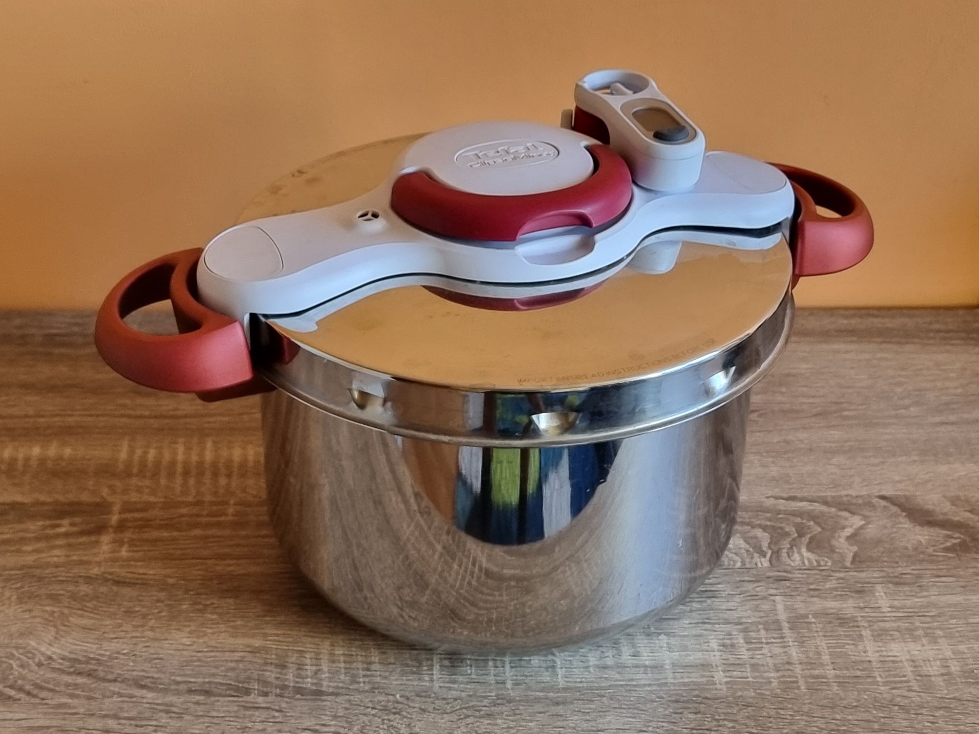 Тенджера под налягане Tefal ClipsoMinut' Perfect