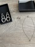 Сребърни обеци и колие по врата + подарък големи обеци