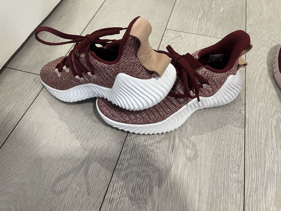 маратонки adidas traxion