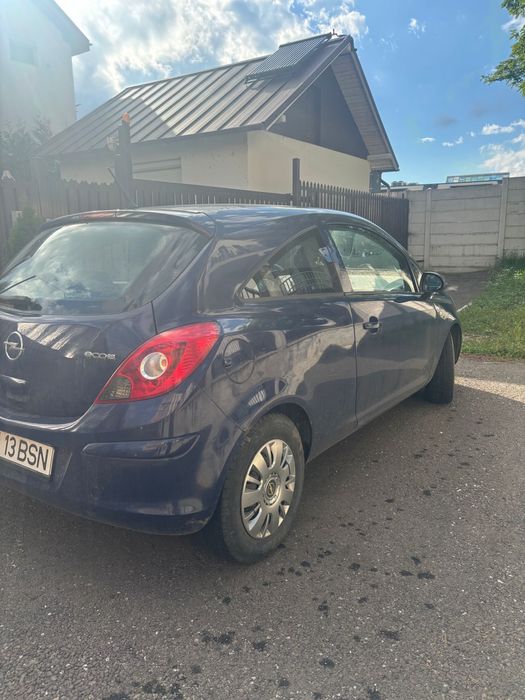 Opel Corsa 2009, benzina