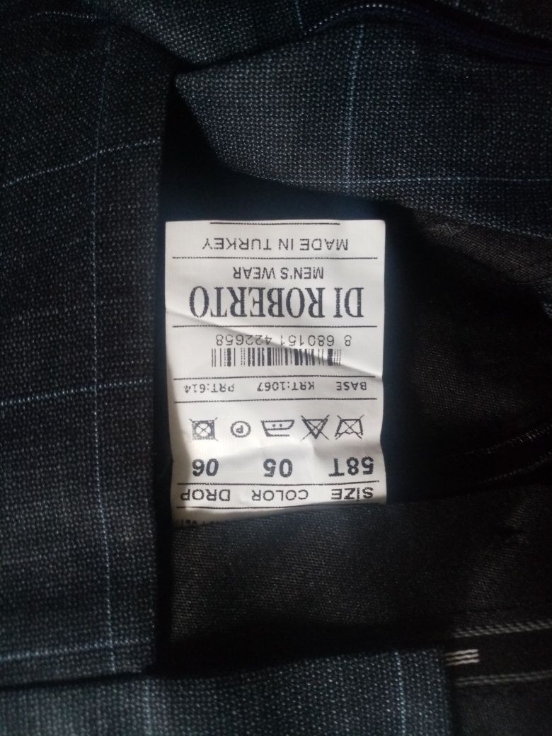 Продаю трикотаж бу в отличном состоянии.