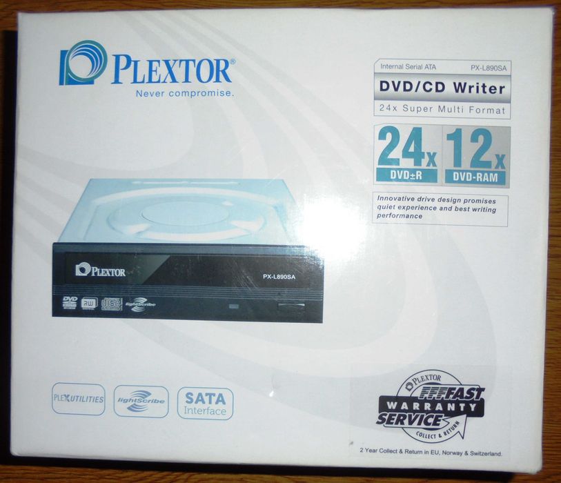 Vand un DVD/CD Writer Plextor PX-L890SA , nou