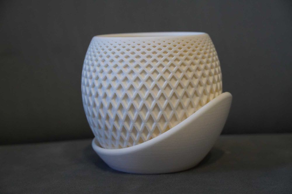 Декоративни вази и кашпи