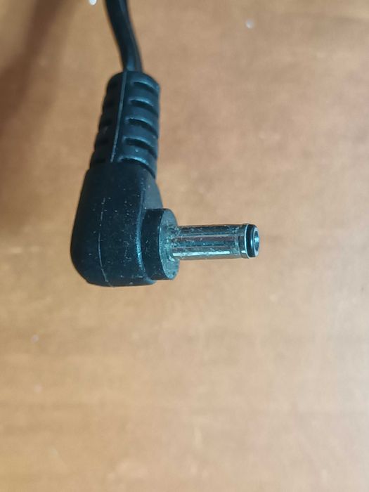 Adaptor alimentator camera  video JVC AP-V13E 11V 1A