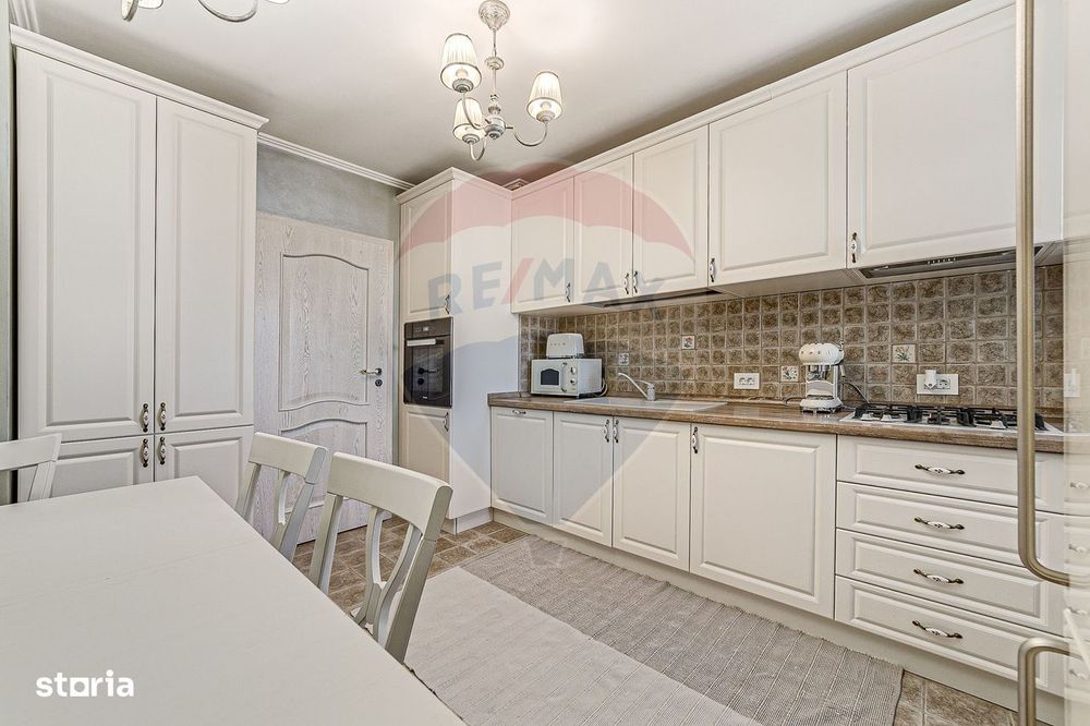 Apartament cu 4 camere premium de vanzare în zona Aurel Vlaicu, Arad