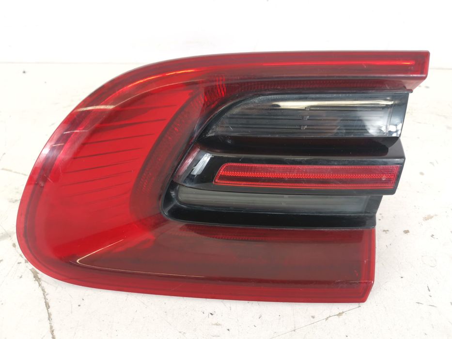 Стоп Десен Лед Порше / Porsche Macan 1 [ - ] Оригинален и в добро съст