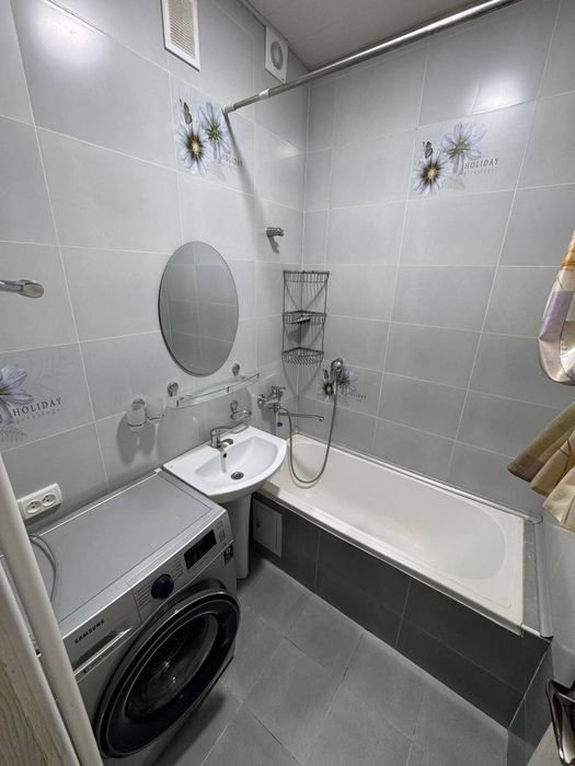 Продаю 2х ком квартиру Чиланзар Ц квартал С мебелью и техникой