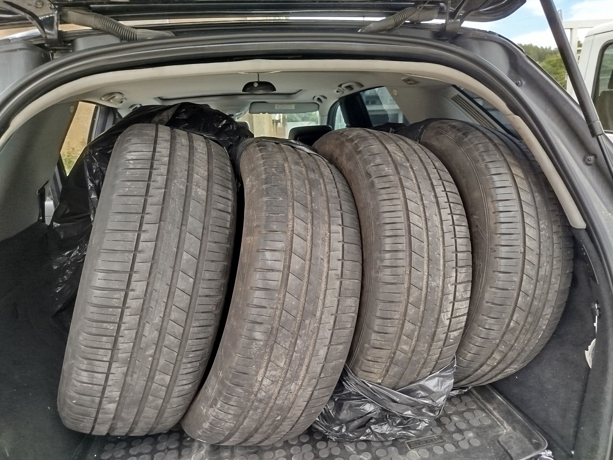 Гуми 235/60/r18 dot 21