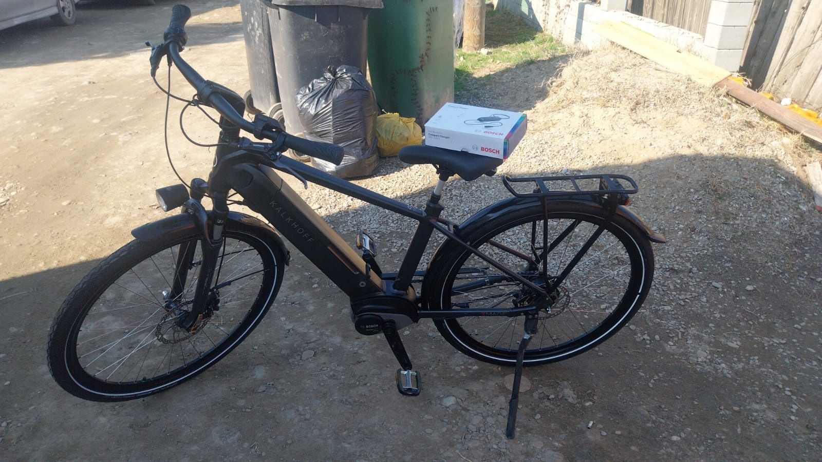 Angajam curieri Bolt Food Glovo Tazz / inchiriere bicicleta electrica