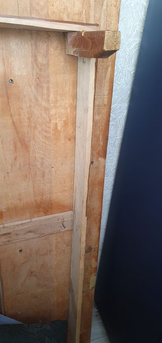 Продам стол и банки разного литража