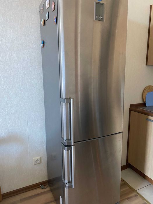 Холодильник LG новый