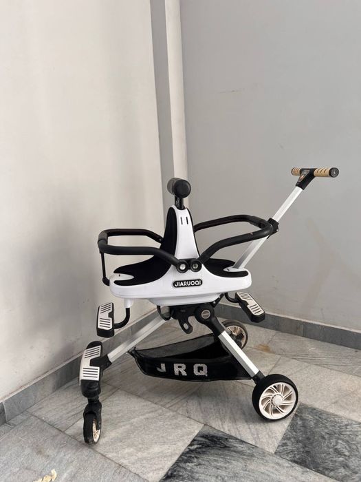 коляска для двойняшек и погодикам