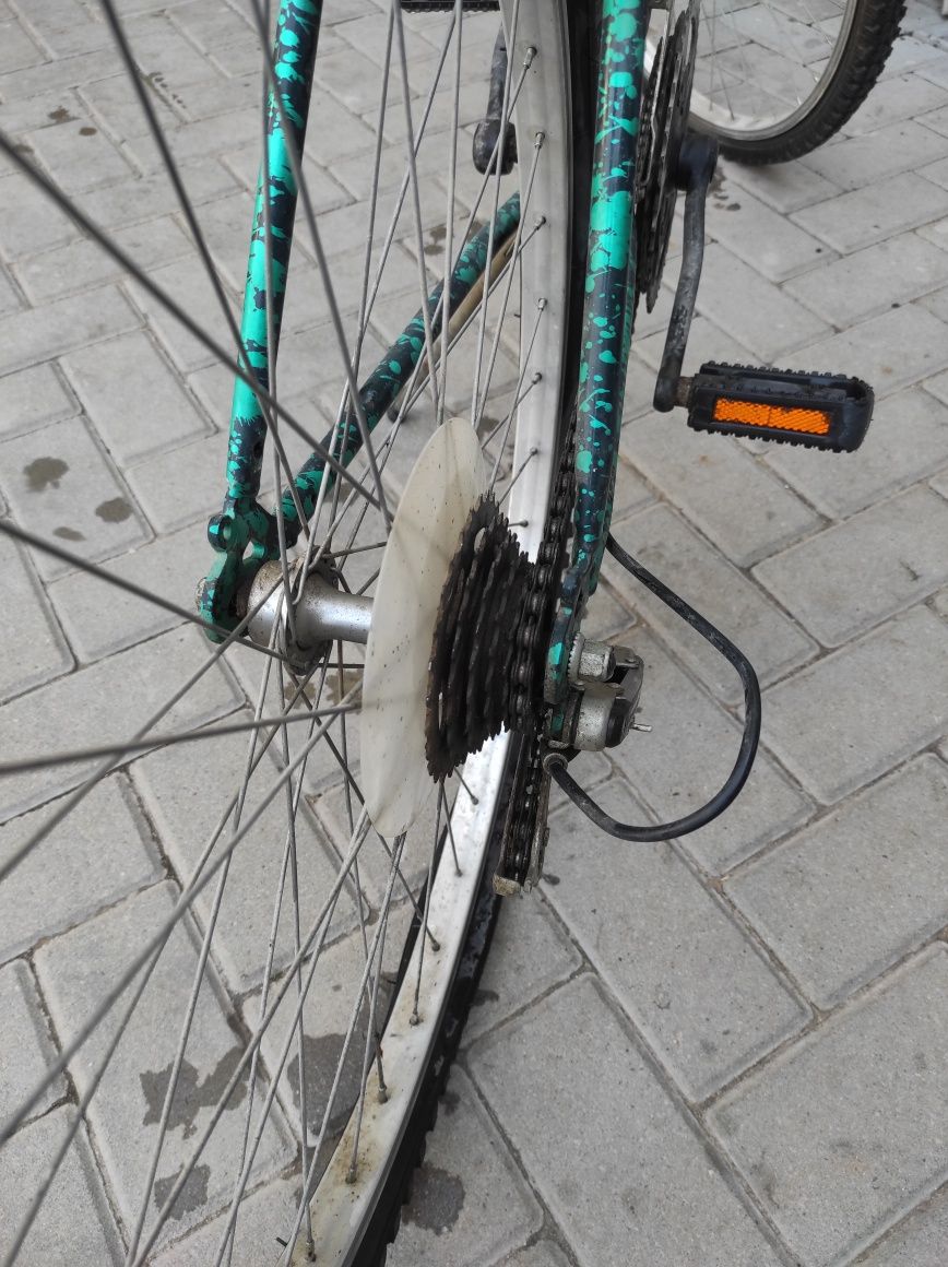 Bicicleta model pentru fete