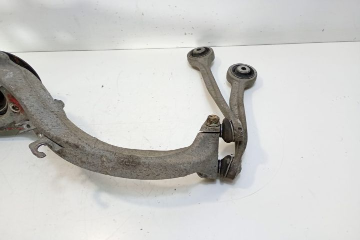 Fuzeta dreapta 8K0407258G Audi A5 8T seria