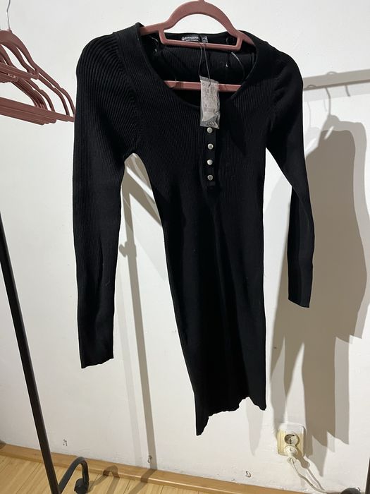 Rochița neagra mulata (30 de lei)