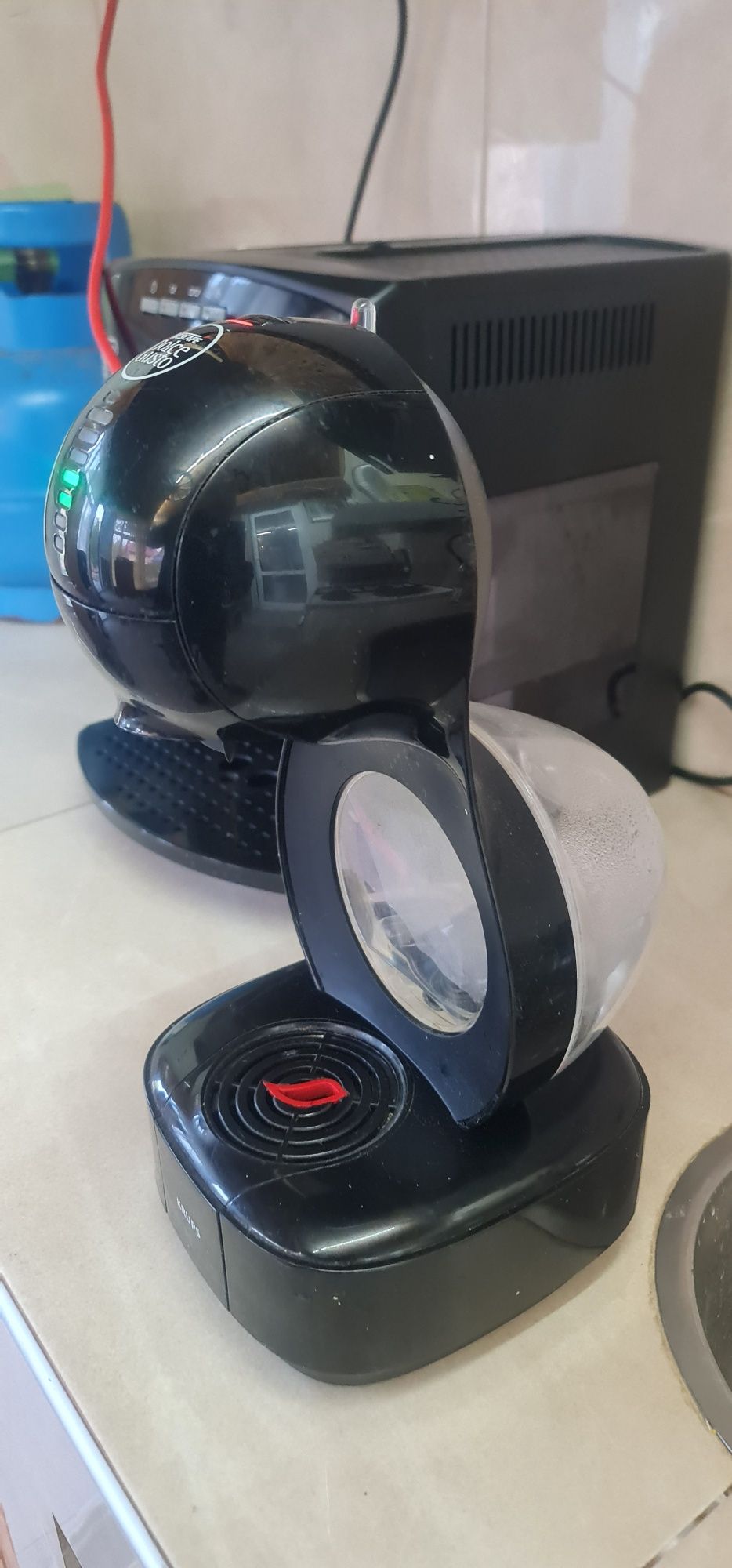 Кафемашина Dolce Gusto с капсули