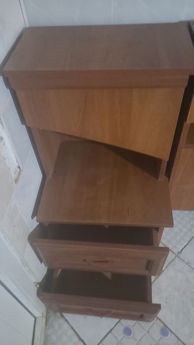 Продам тумбочку  б/у в хорошем состоянии 5000 тен.,